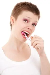 60016 Dentist | Why Do My Gums Bleed?