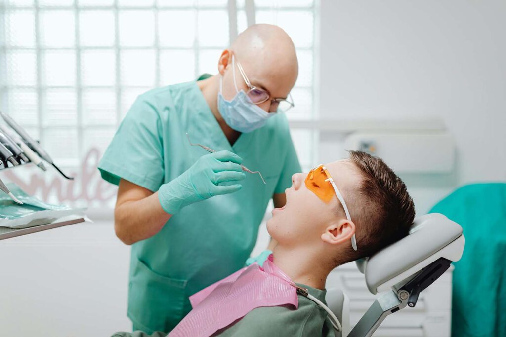 good dentist near me, expert dental services, professional dental care, cutting-edge dental technology, routine dental checkups, teeth whitening services, same-day crowns, dental health solutions, comfortable dental experience, reliable dentist nearby