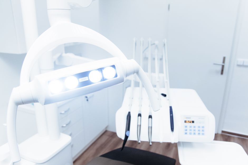 24hr dental clinic near me emergency toothache at night
